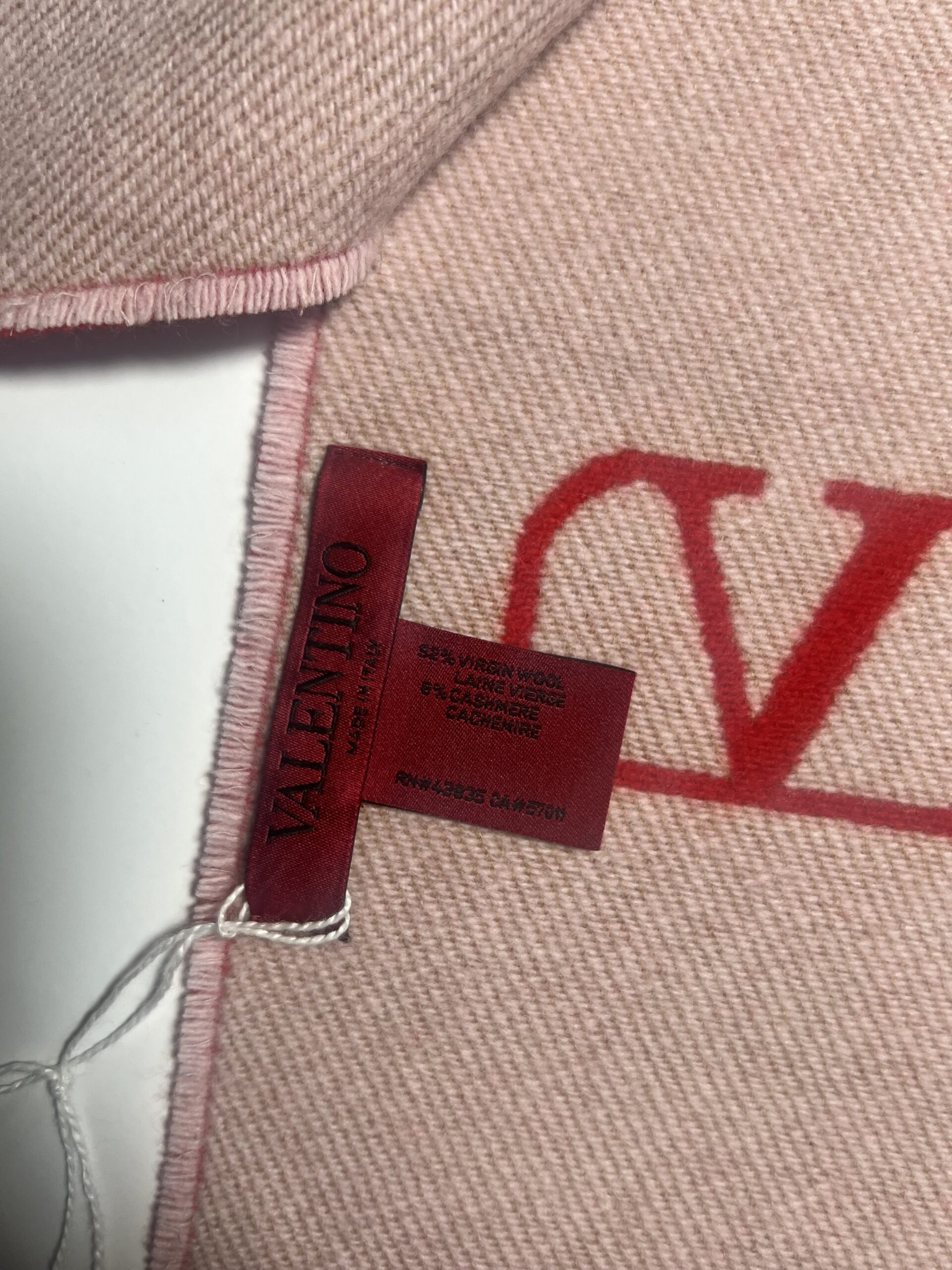 Valentino scarf | LOOP-Marktplatz