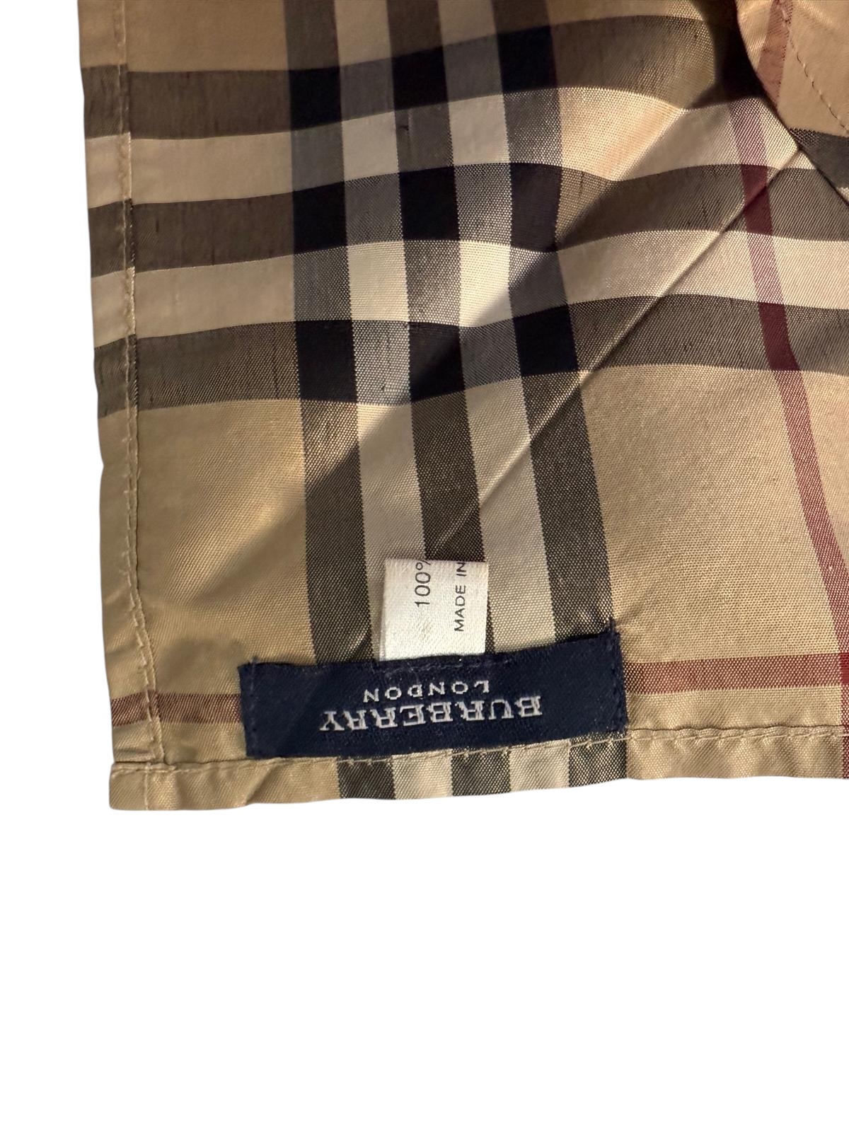 Burberry scarf | LOOP Marketplace