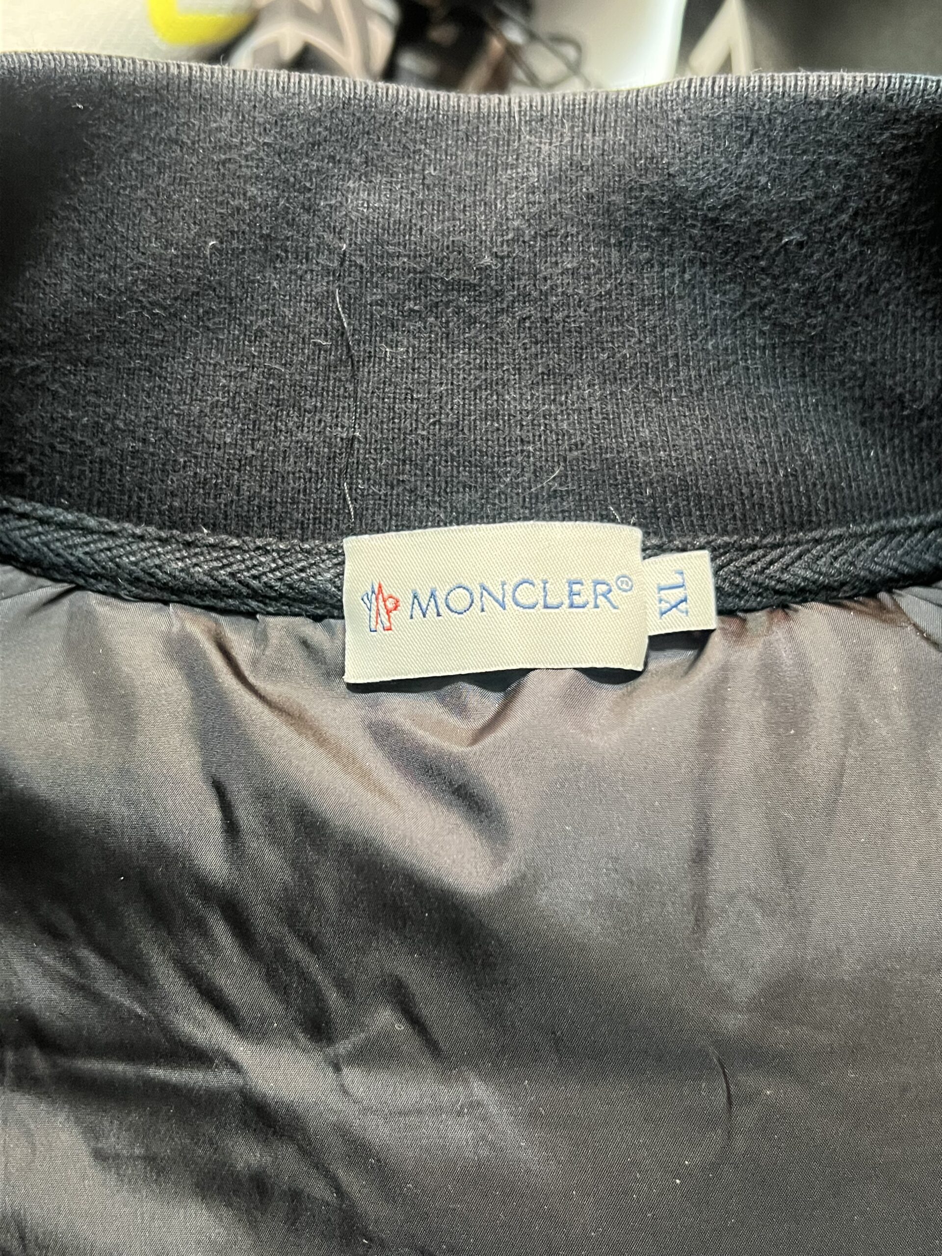 Moncler vest | LOOP Marketplace