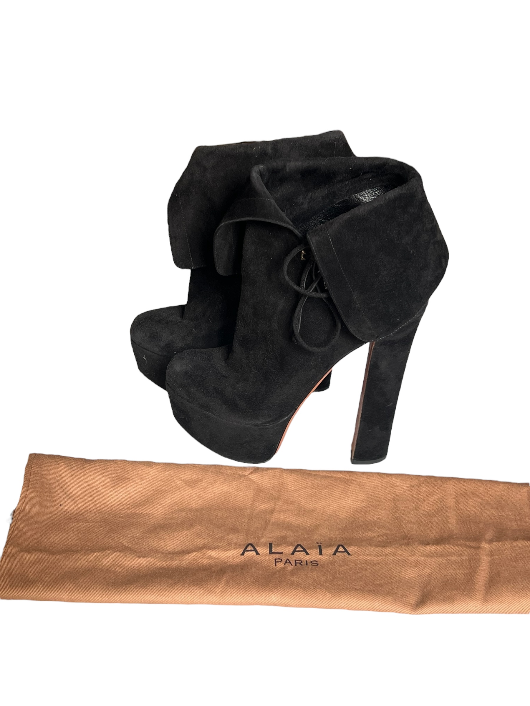 Alaïa ankle boots
