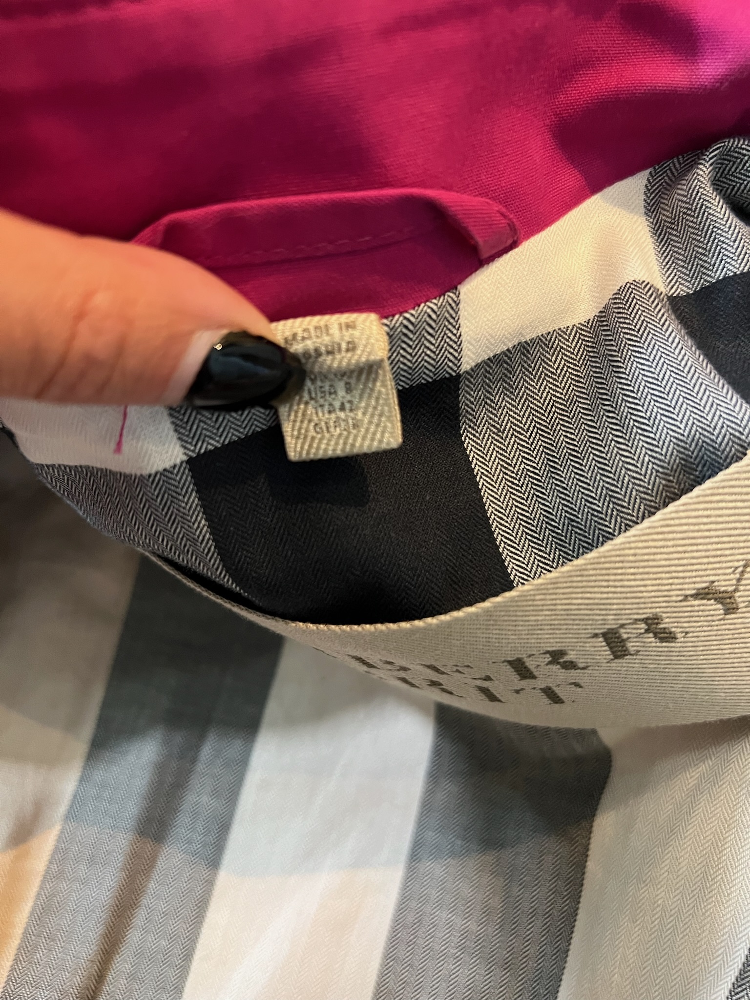 Short trench coat Burberry | LOOP Marketplace