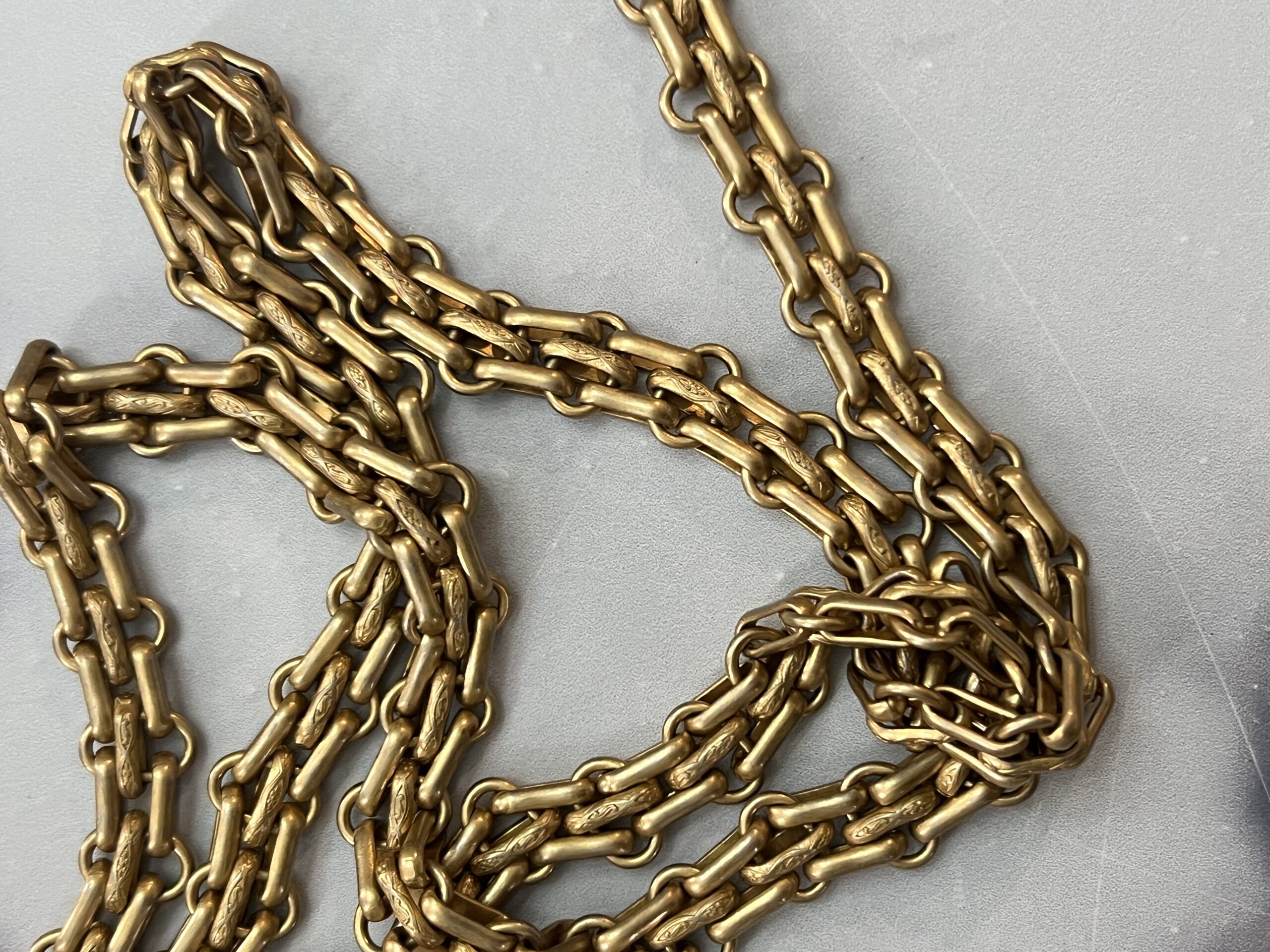 WOC Chanel | LOOP-Marktplatz