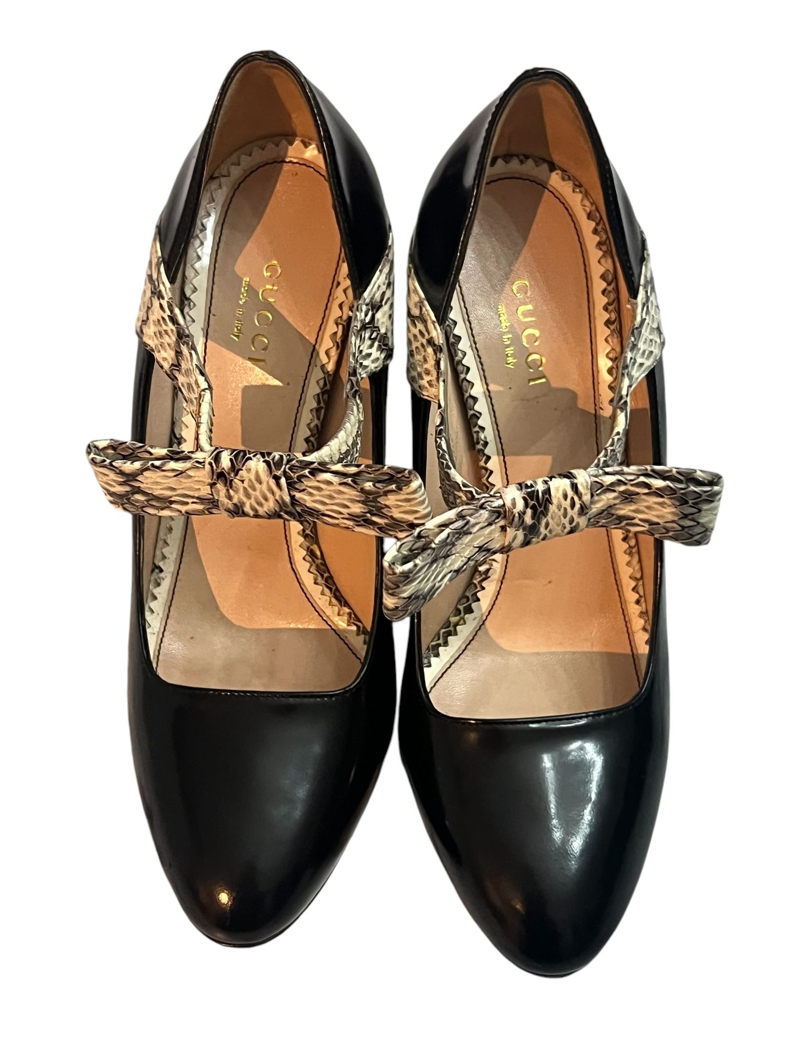 Gucci pumps