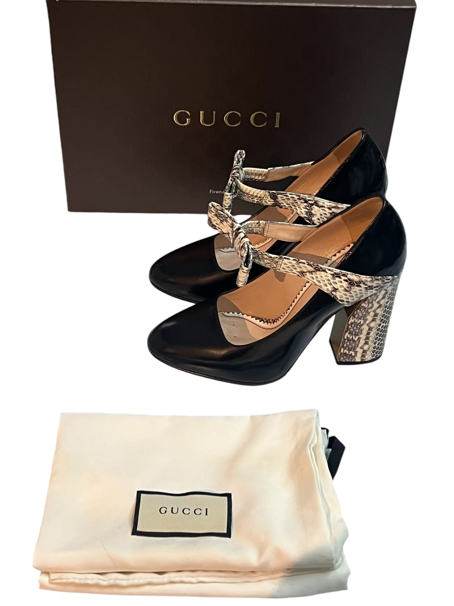 Gucci pumps