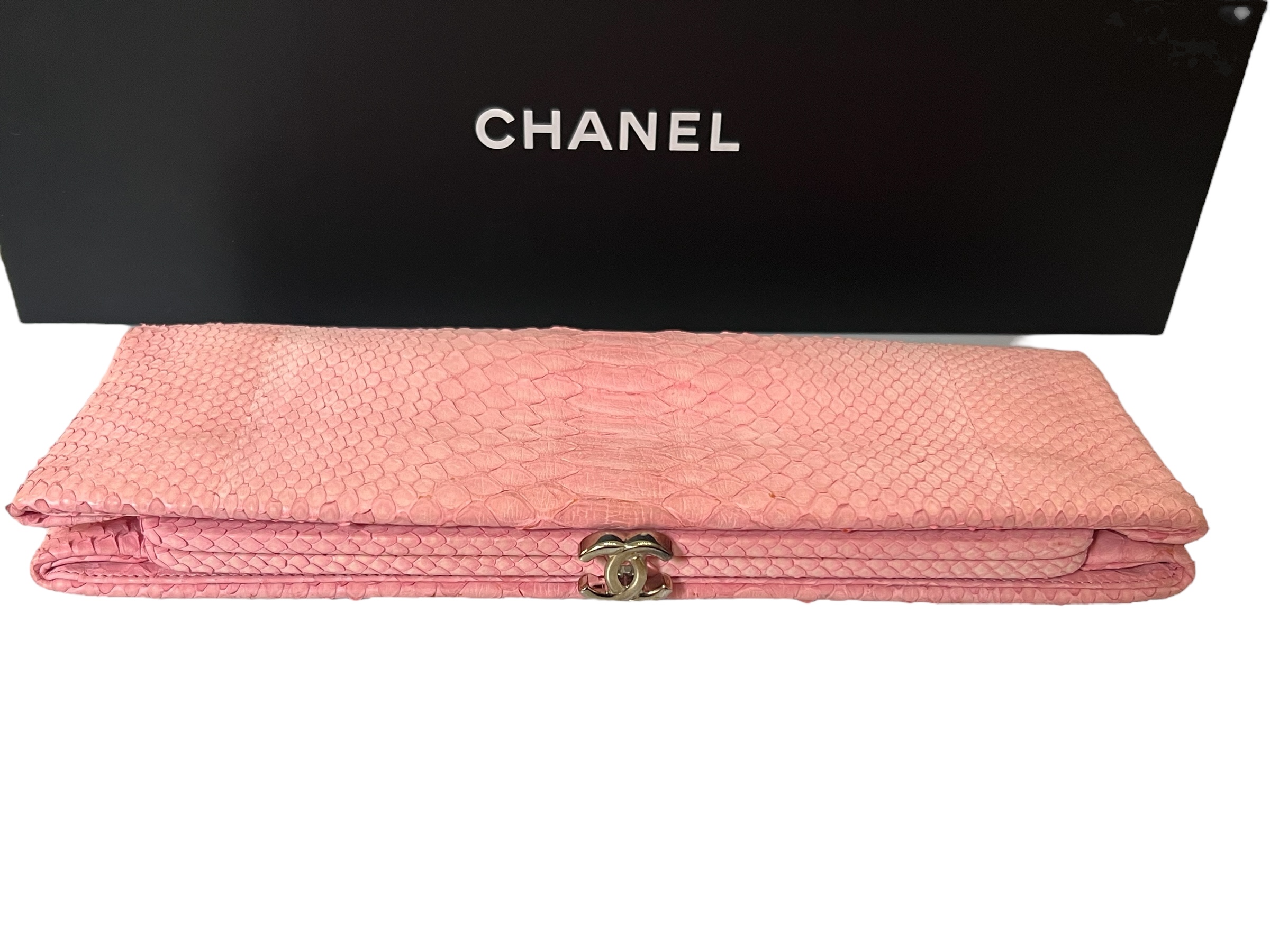Chanel clutch