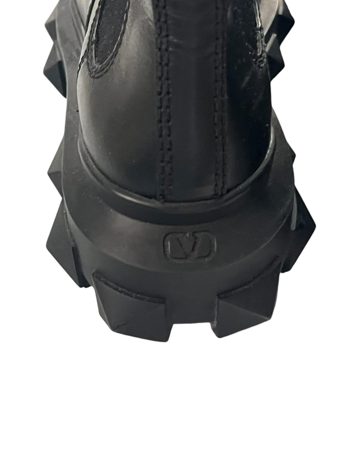 Black leather Valentino ankle boots