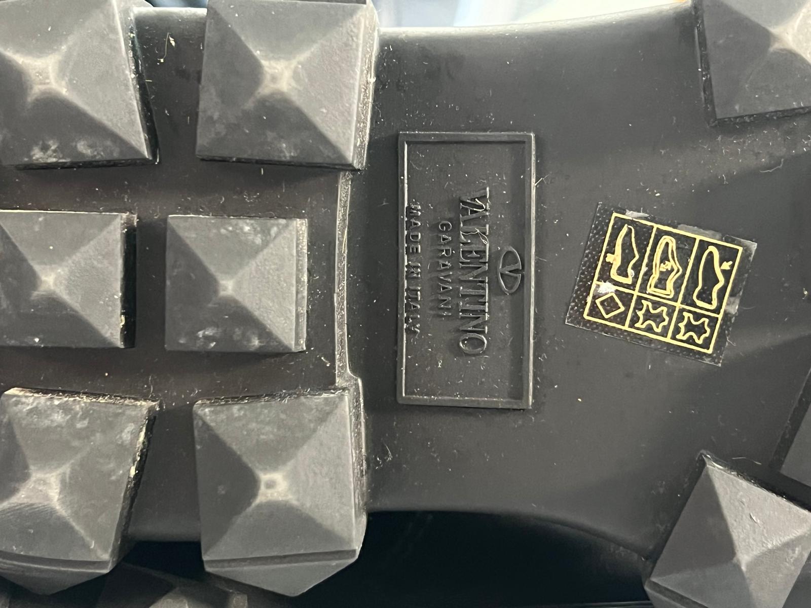 Black leather Valentino ankle boots