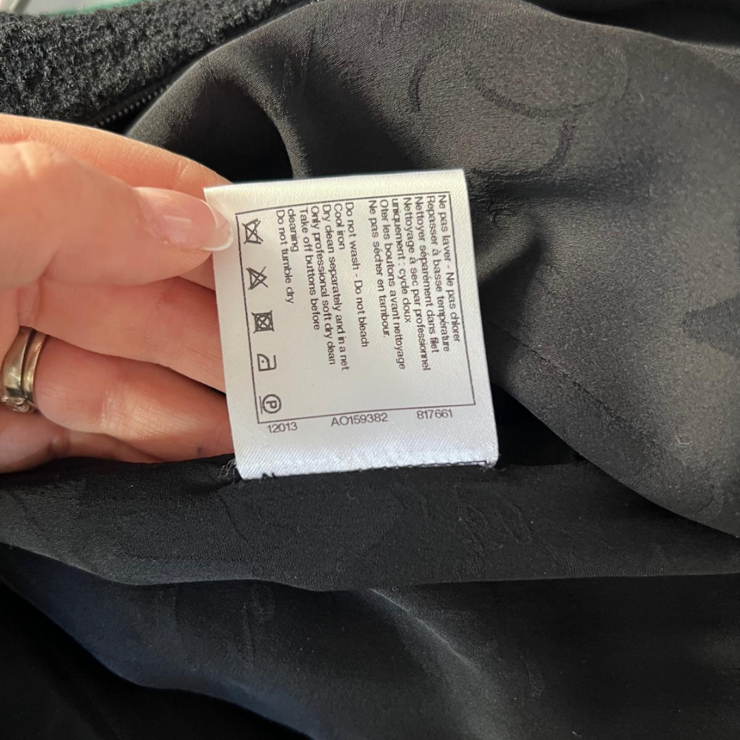 Black Chanel dress | LOOP-Marktplatz