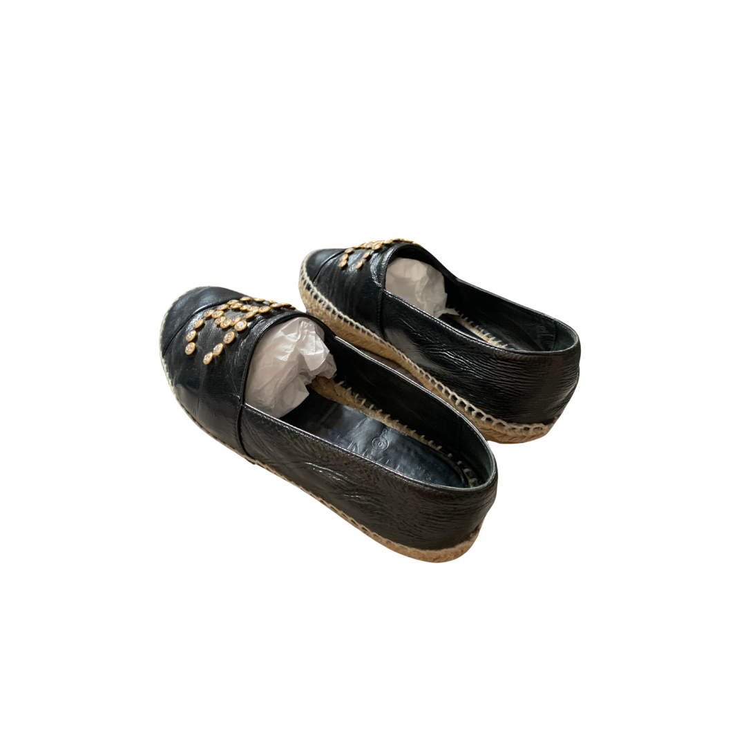 Chanel black leather espadrilles | LOOP-Marktplatz
