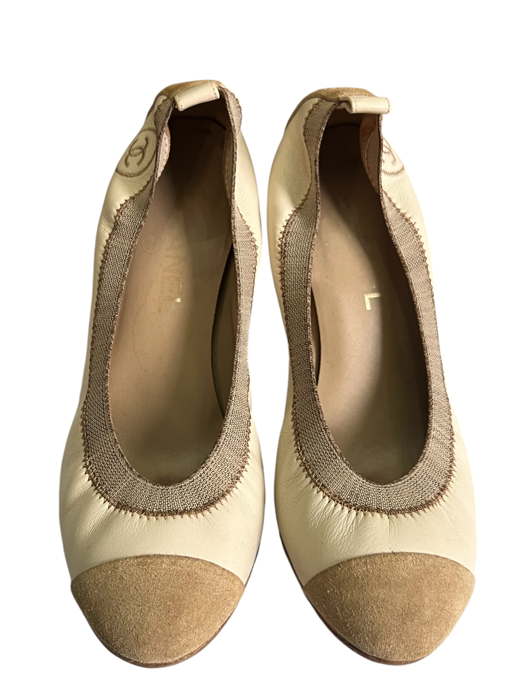 Chanel two-tone suede pumps | LOOP-Marktplatz