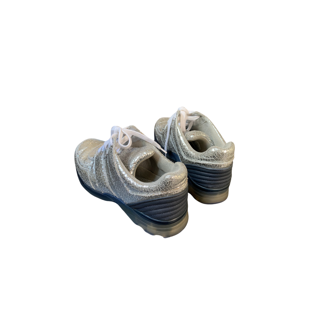 Chanel silver leather sneakers | LOOP Marketplace