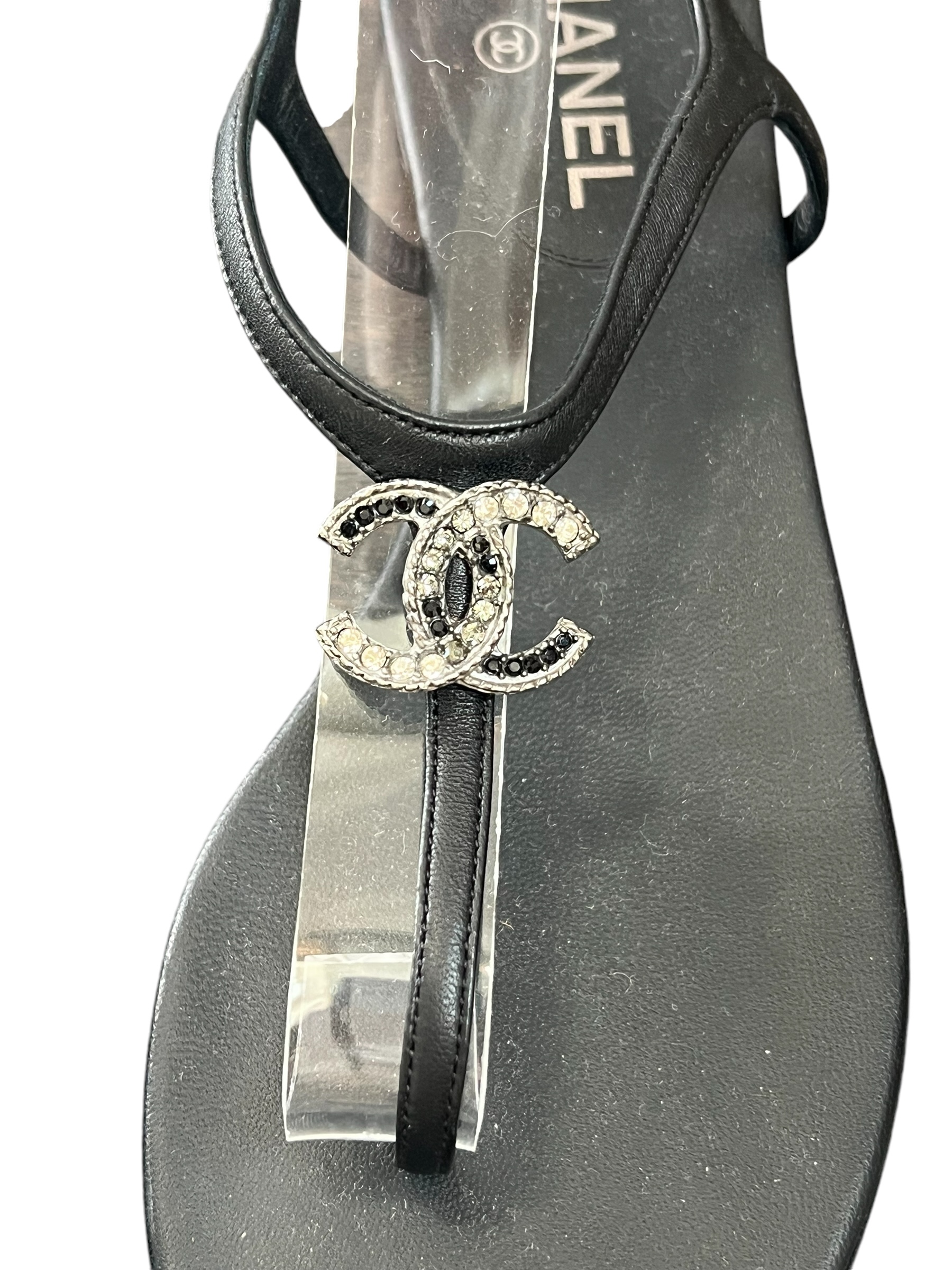 Chanel sandals | LOOP Marketplace