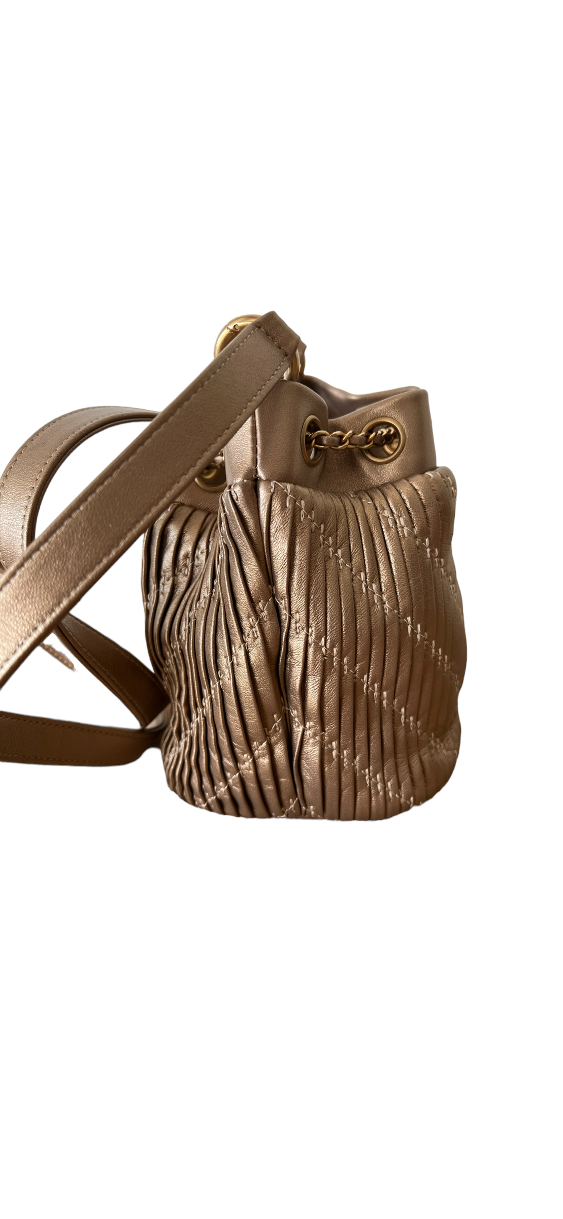 Chanel Bucket Bag | LOOP Marketplace