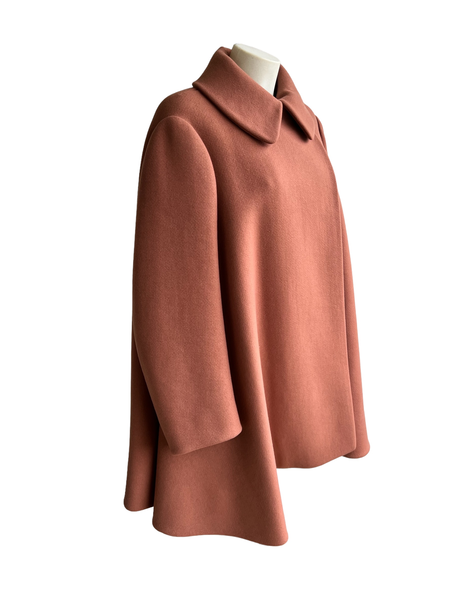 Alaïa coat | LOOP Marketplace