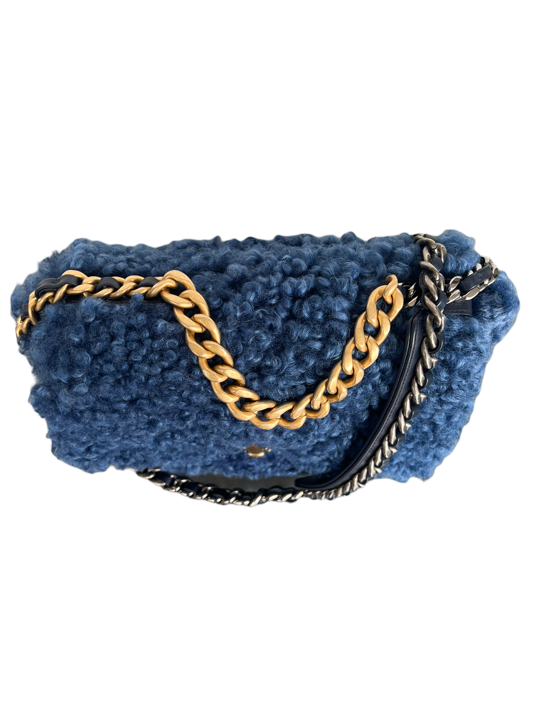 Chanel 19 | LOOP Marketplace