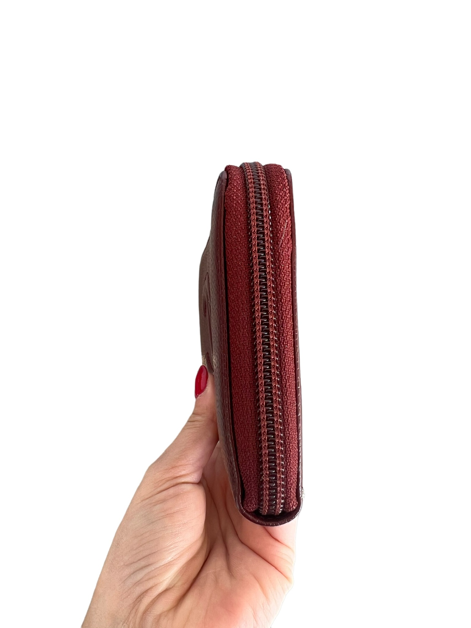 Chanel Wallet | LOOP Marketplace