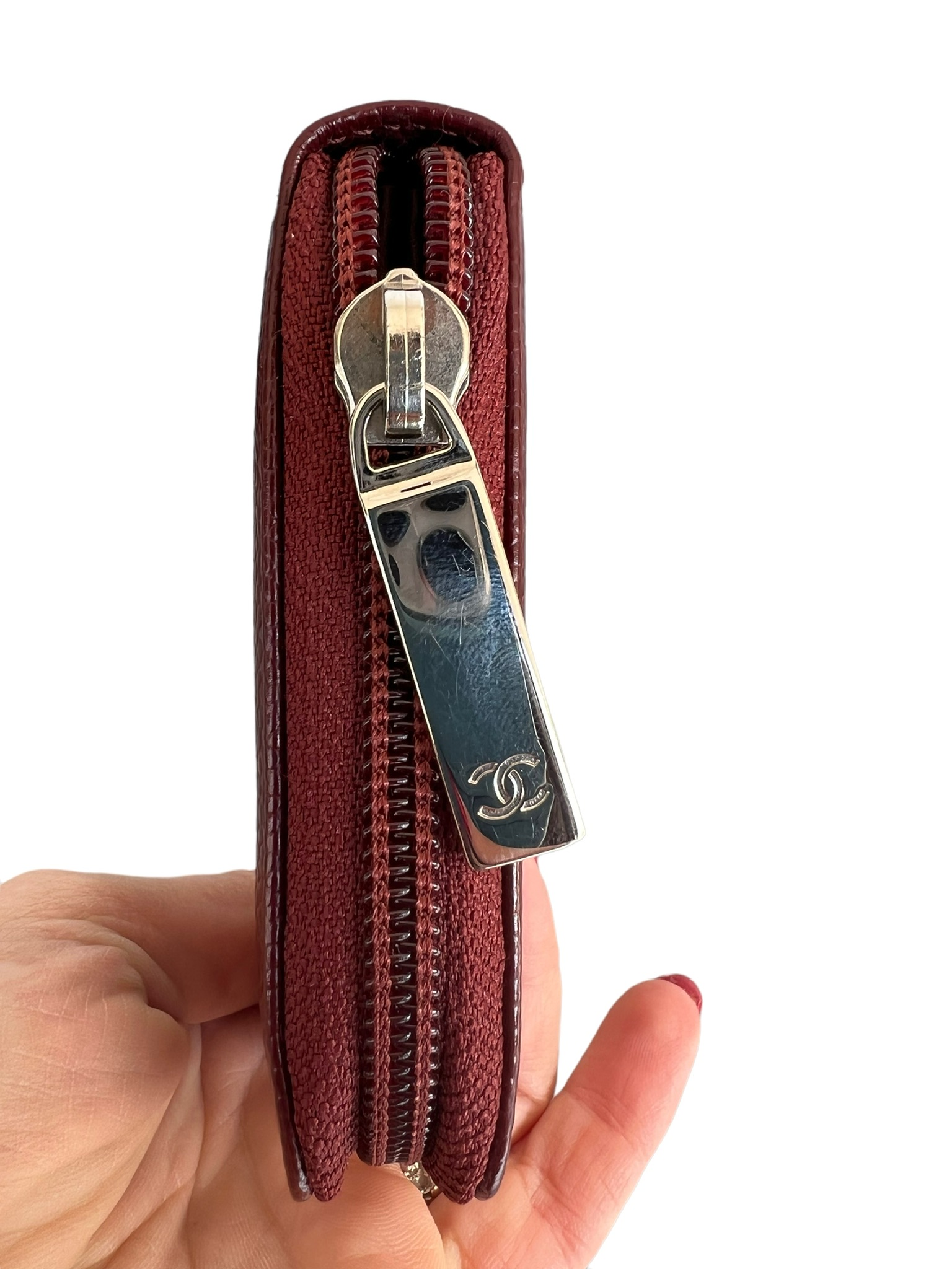 Chanel Wallet | LOOP Marketplace