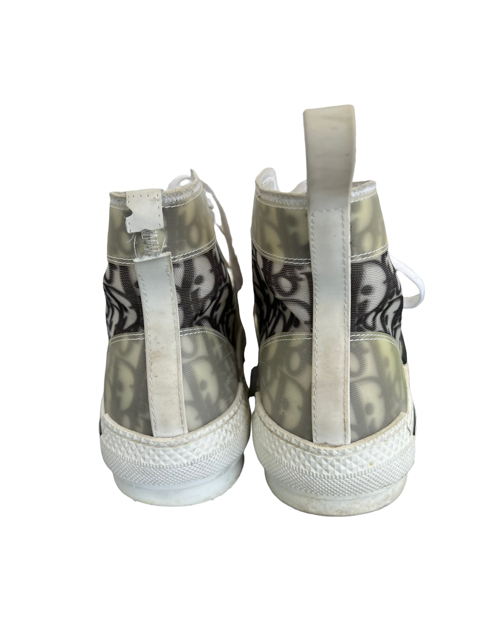 White Dior Basket | LOOP Marketplace