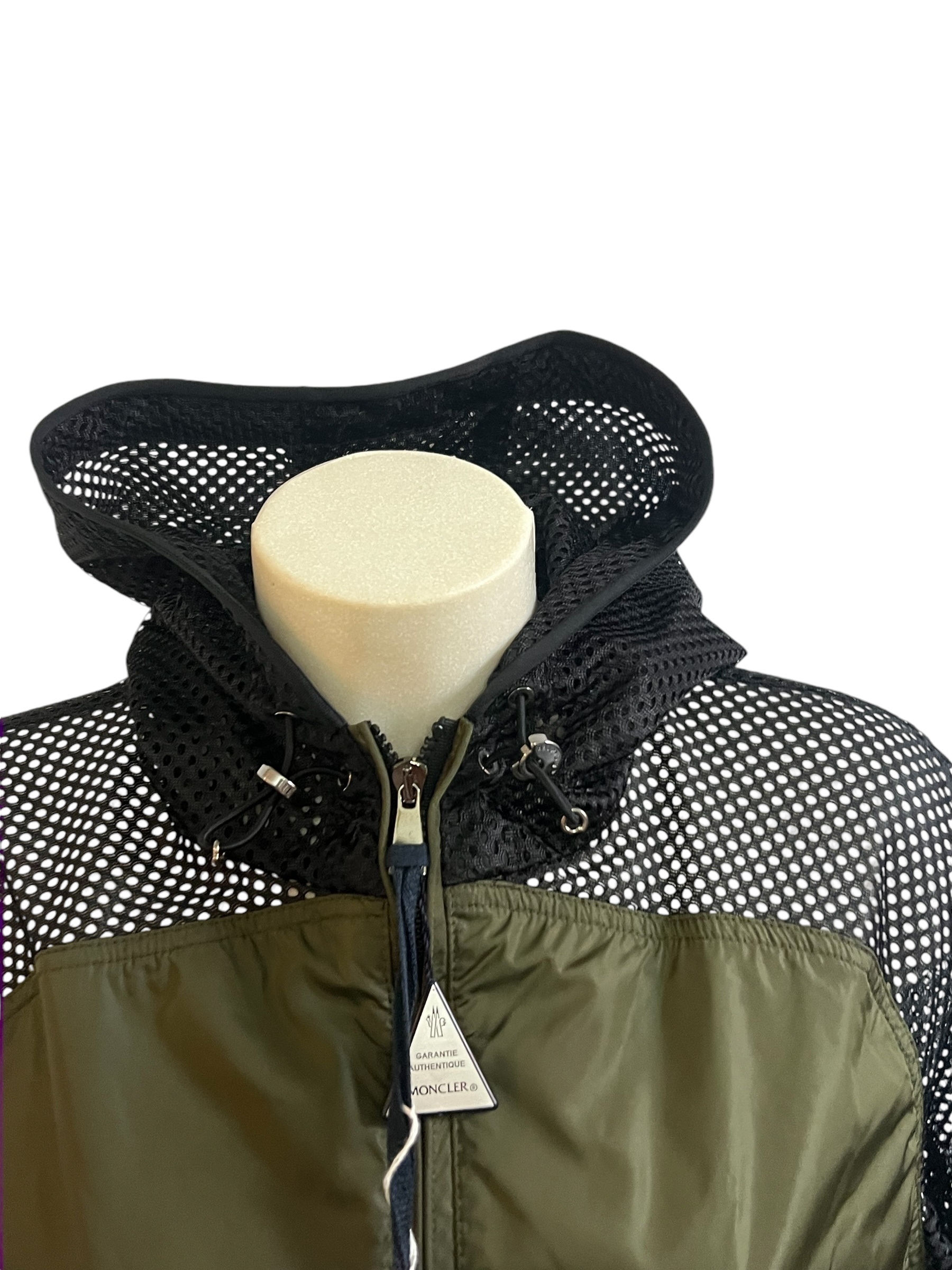 Moncler jacket | LOOP Marketplace
