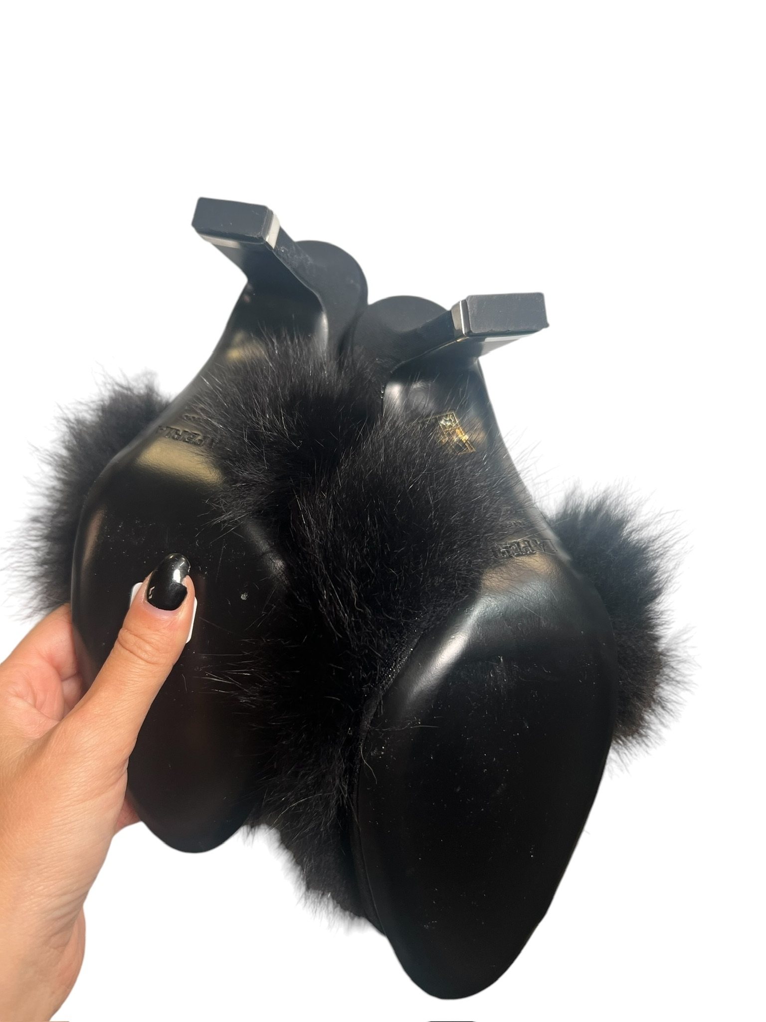 La Perla pumps | LOOP Marketplace