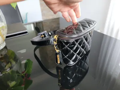 Chanel Gürteltasche Lackleder | LOOP-Marktplatz