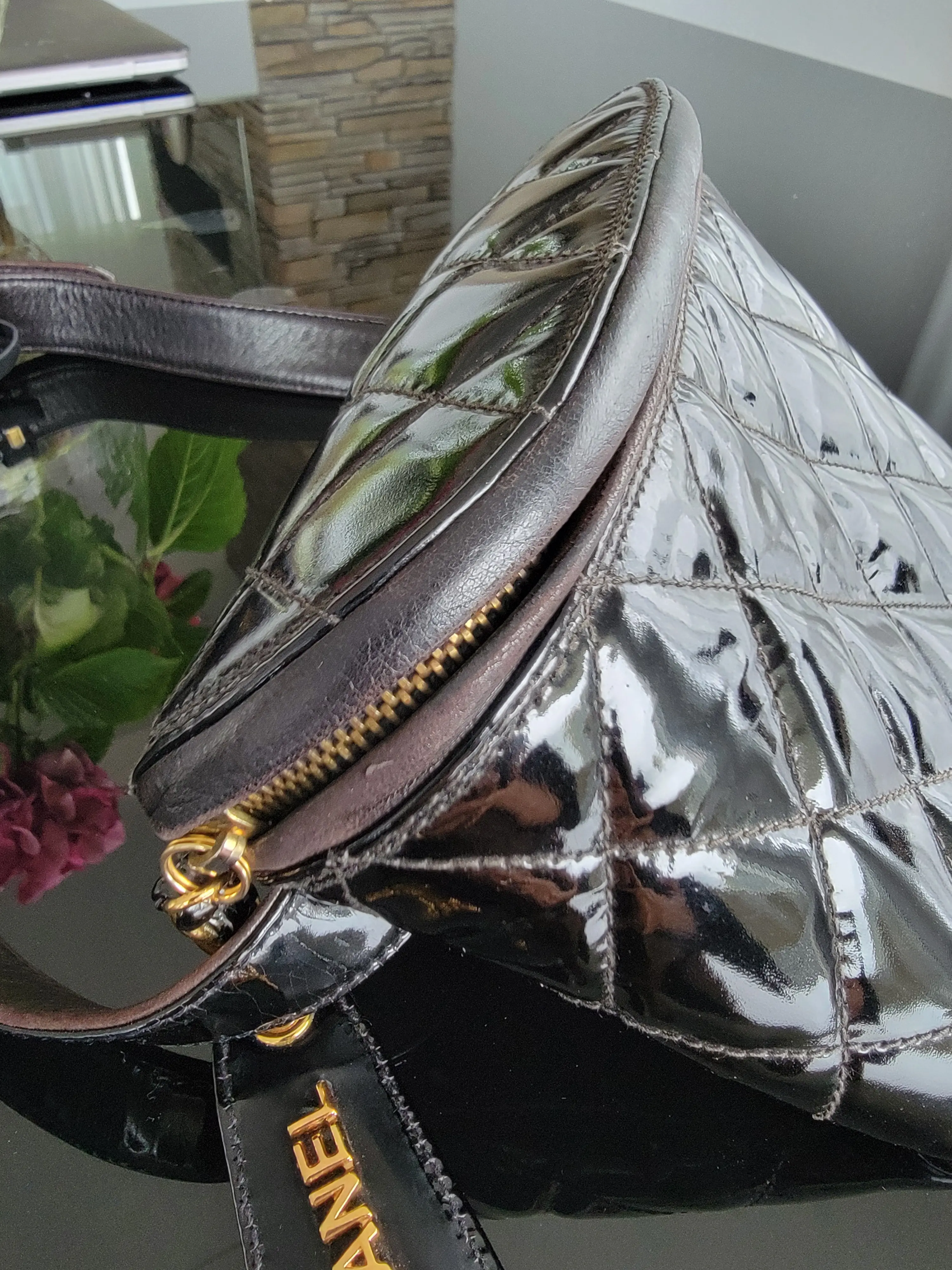 Chanel Gürteltasche Lackleder | LOOP-Marktplatz