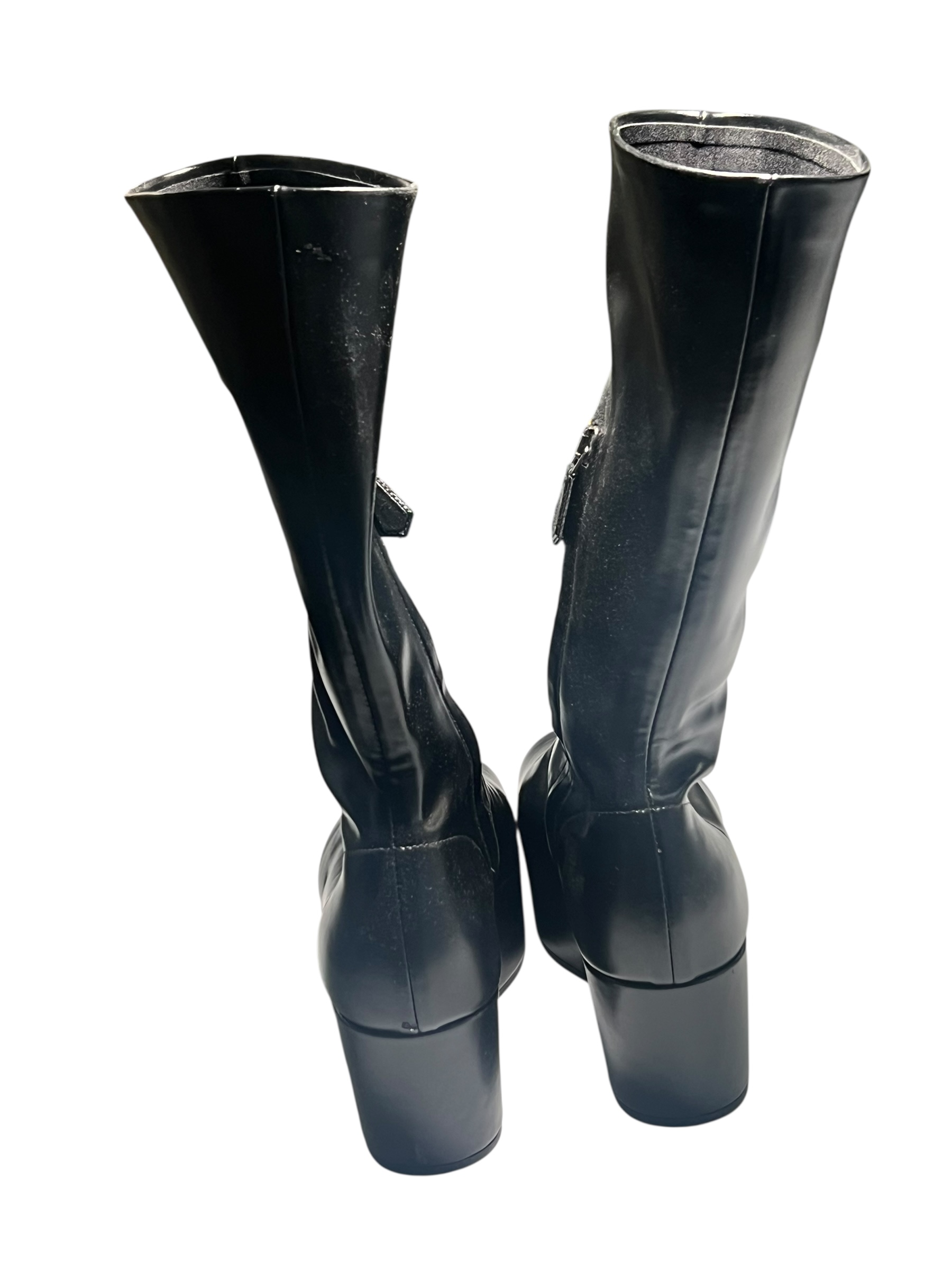Prada boots | LOOP-Marktplatz