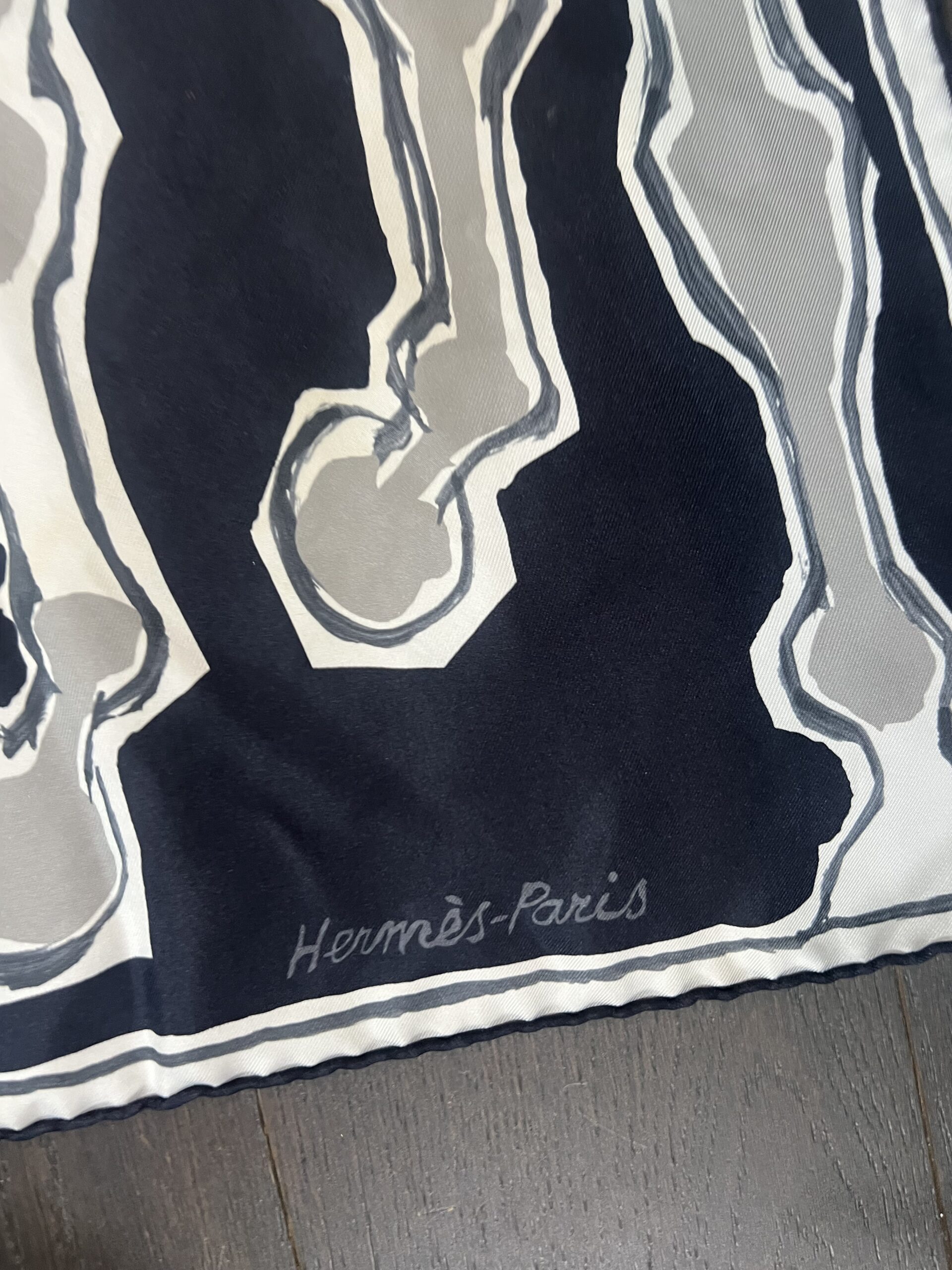 Hermès scarf