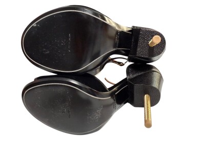 Givenchy pumps | LOOP Marketplace