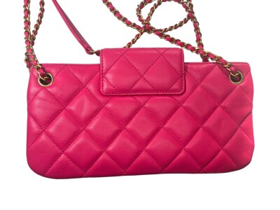Chanel baguette bag | LOOP-Marktplatz