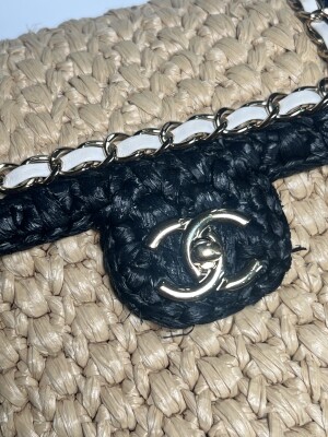 Chanel bag | LOOP-Marktplatz