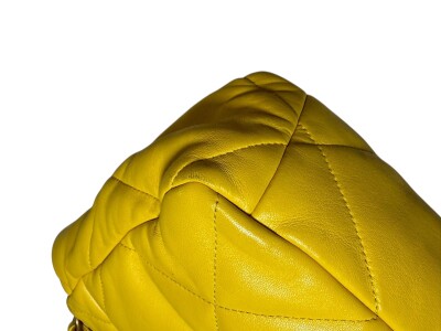 Chanel 19 bag | LOOP-Marktplatz