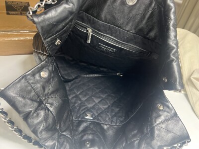 Chanel 22 bag | LOOP-Marktplatz