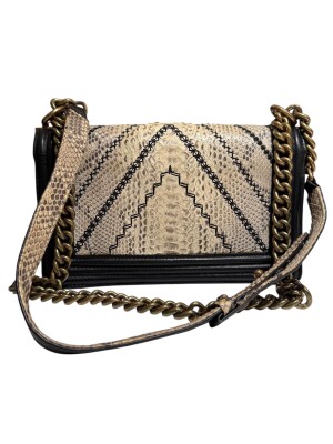 Boy Chanel Bag | LOOP-Marktplatz