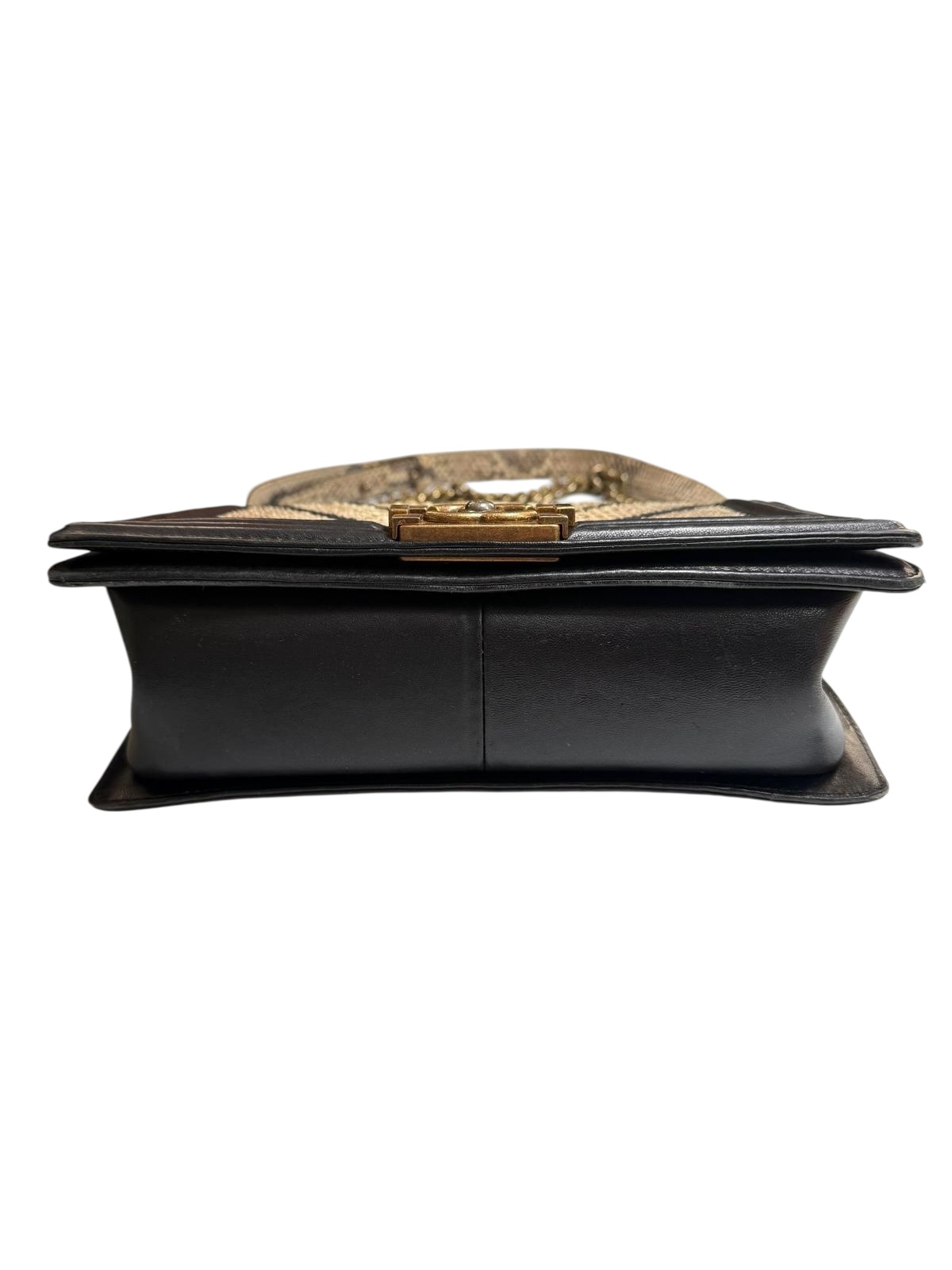 Boy Chanel Bag | LOOP-Marktplatz