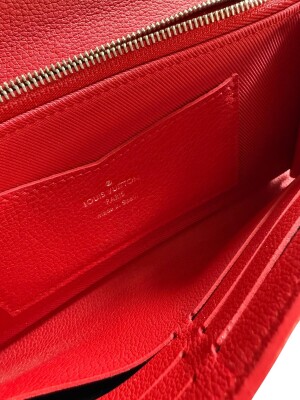 Louis Vuitton wallet | LOOP-Marktplatz