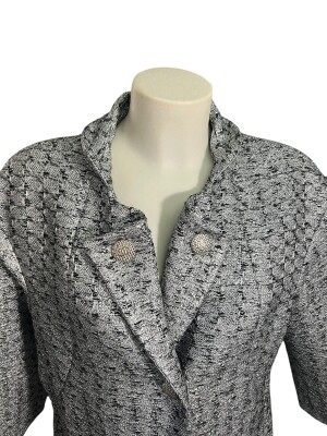 Chanel jacket | LOOP-Marktplatz