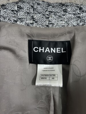 Chanel jacket | LOOP-Marktplatz