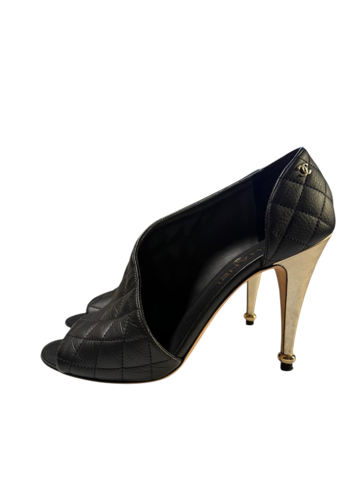 Chanel pumps