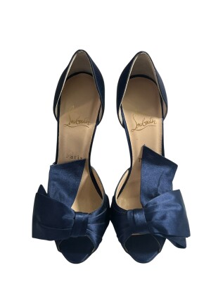 Louboutin high heels | LOOP-Marktplatz