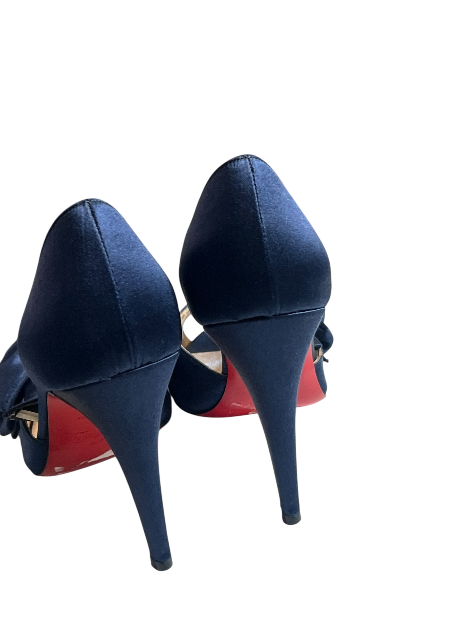 Louboutin high heels | LOOP-Marktplatz