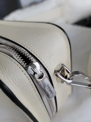 Moncler x Valextra Tasche | LOOP-Marktplatz