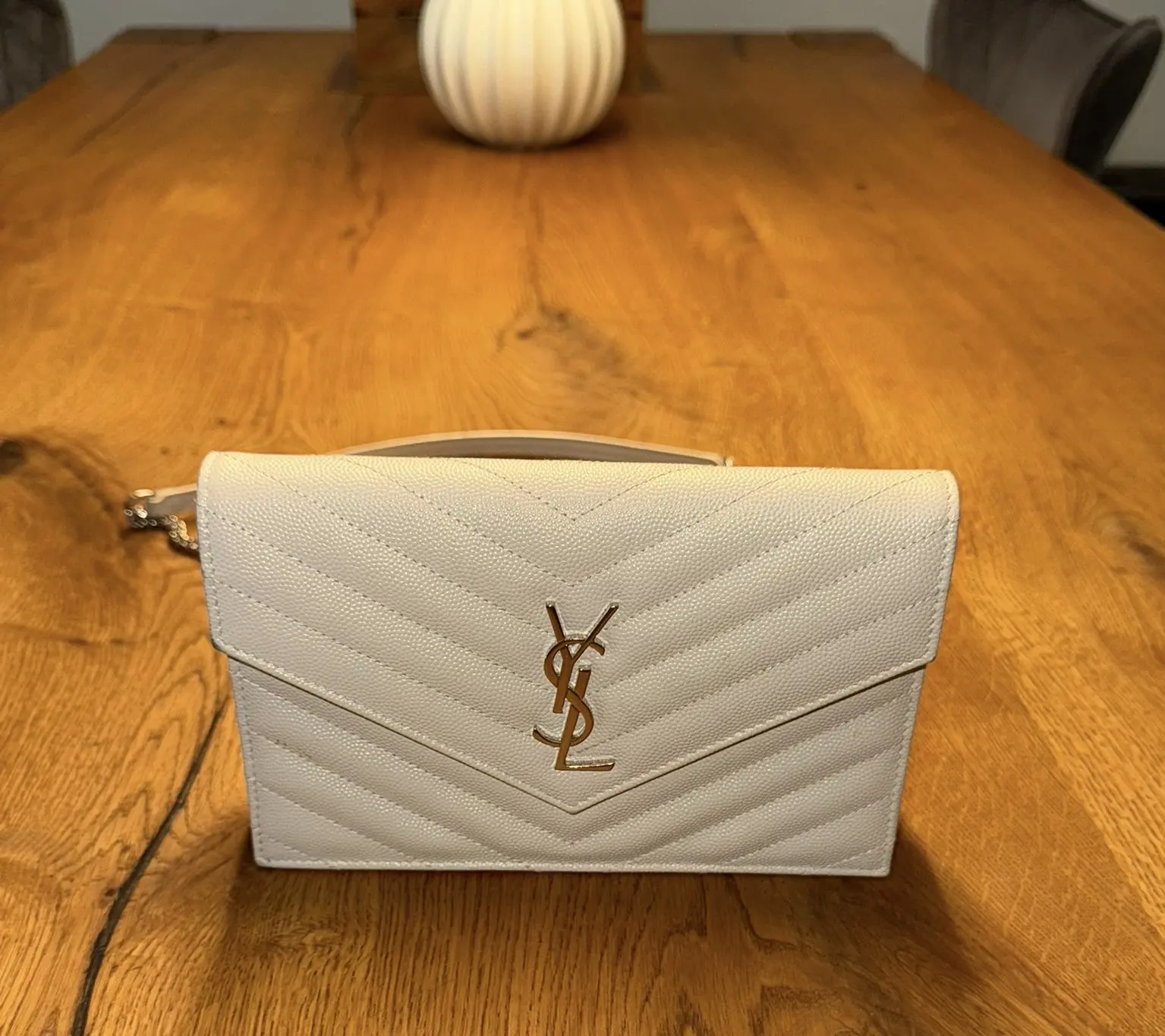 Yves Saint Laurent Envelope Chain Wallet | LOOP-Marktplatz