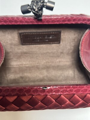 Bottega Veneta Knot Clutch | LOOP-Marktplatz