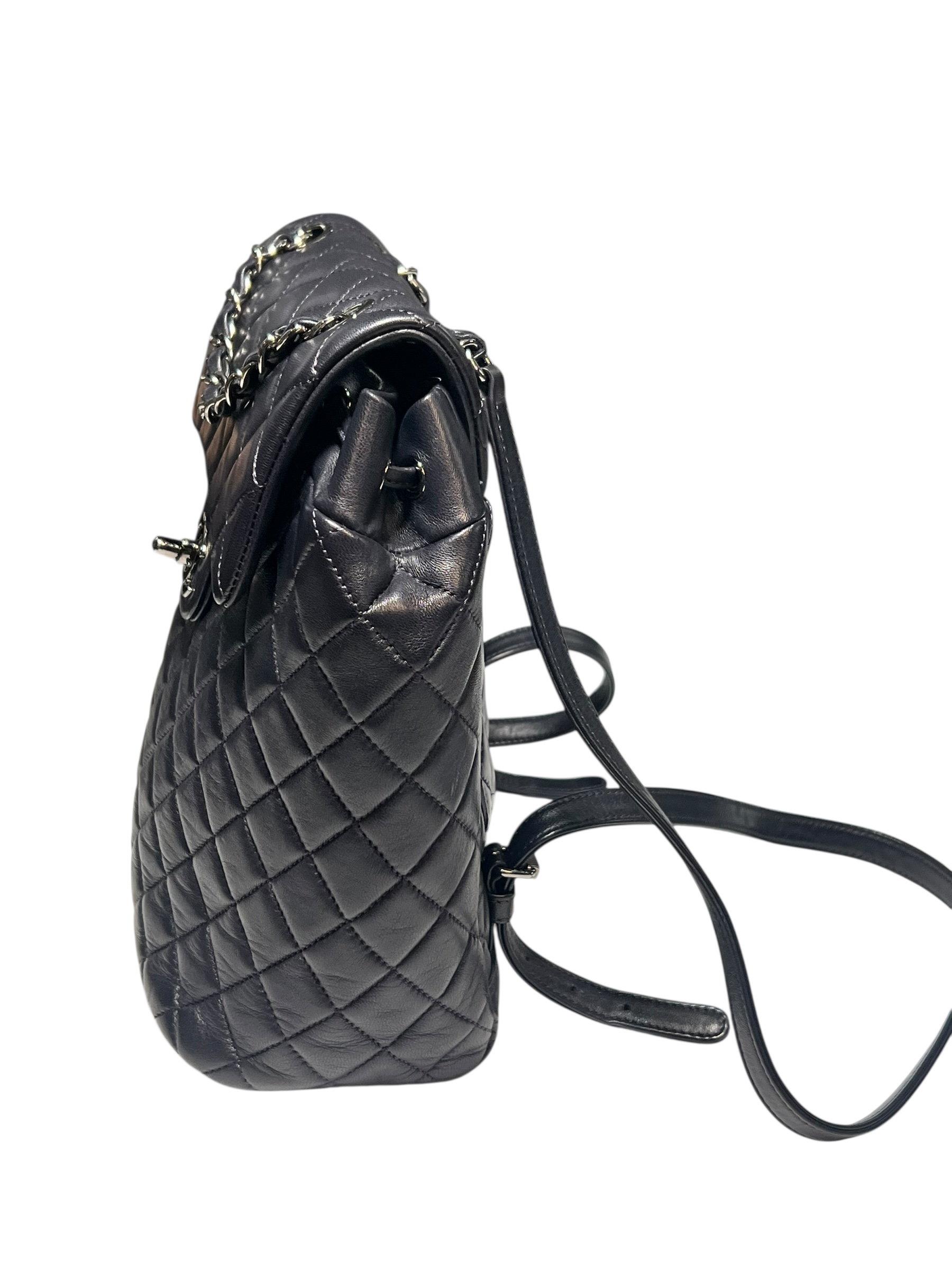 Chanel Backpack | LOOP-Marktplatz