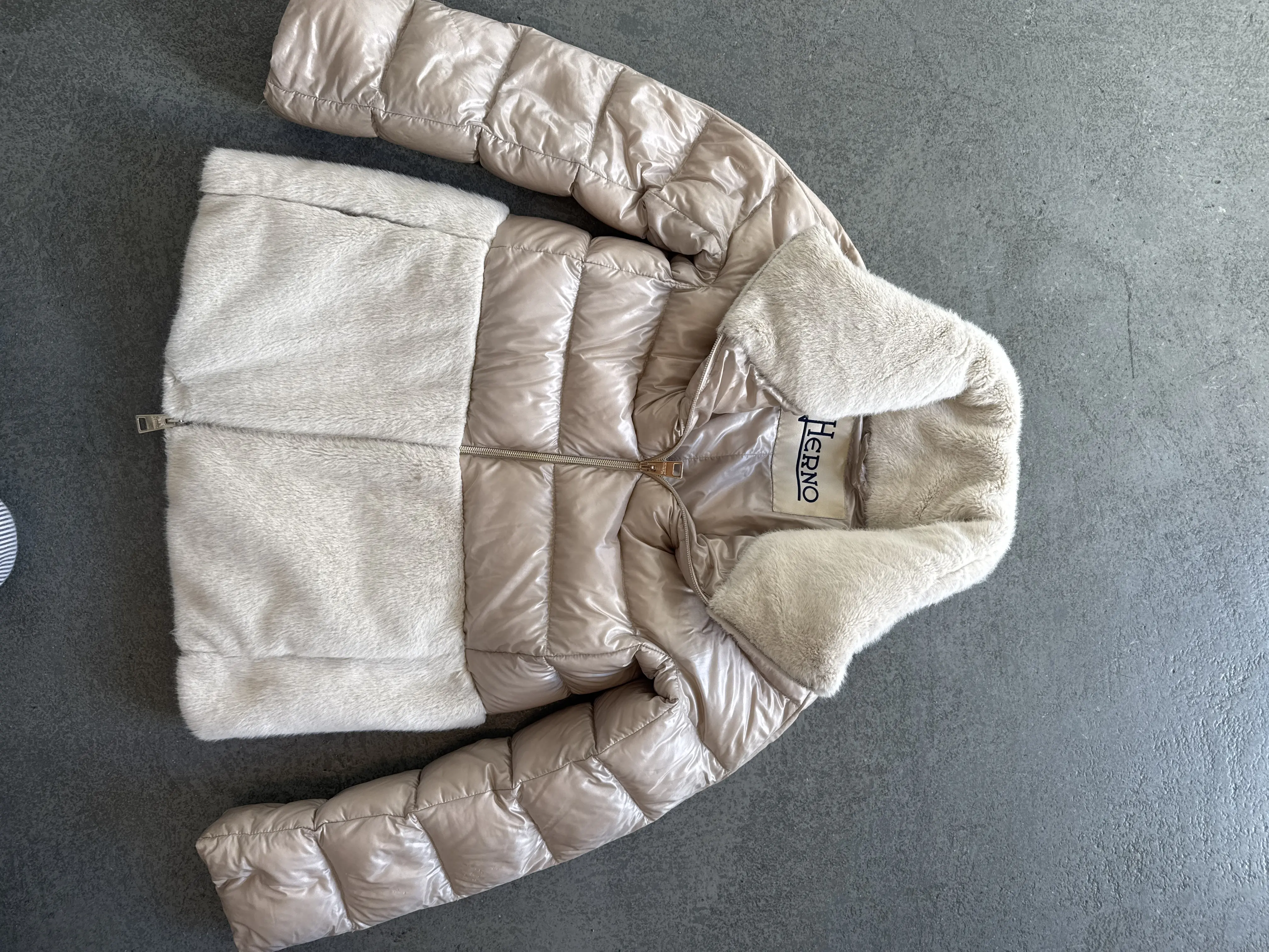 Herno Daunen Jacke | LOOP Marketplace