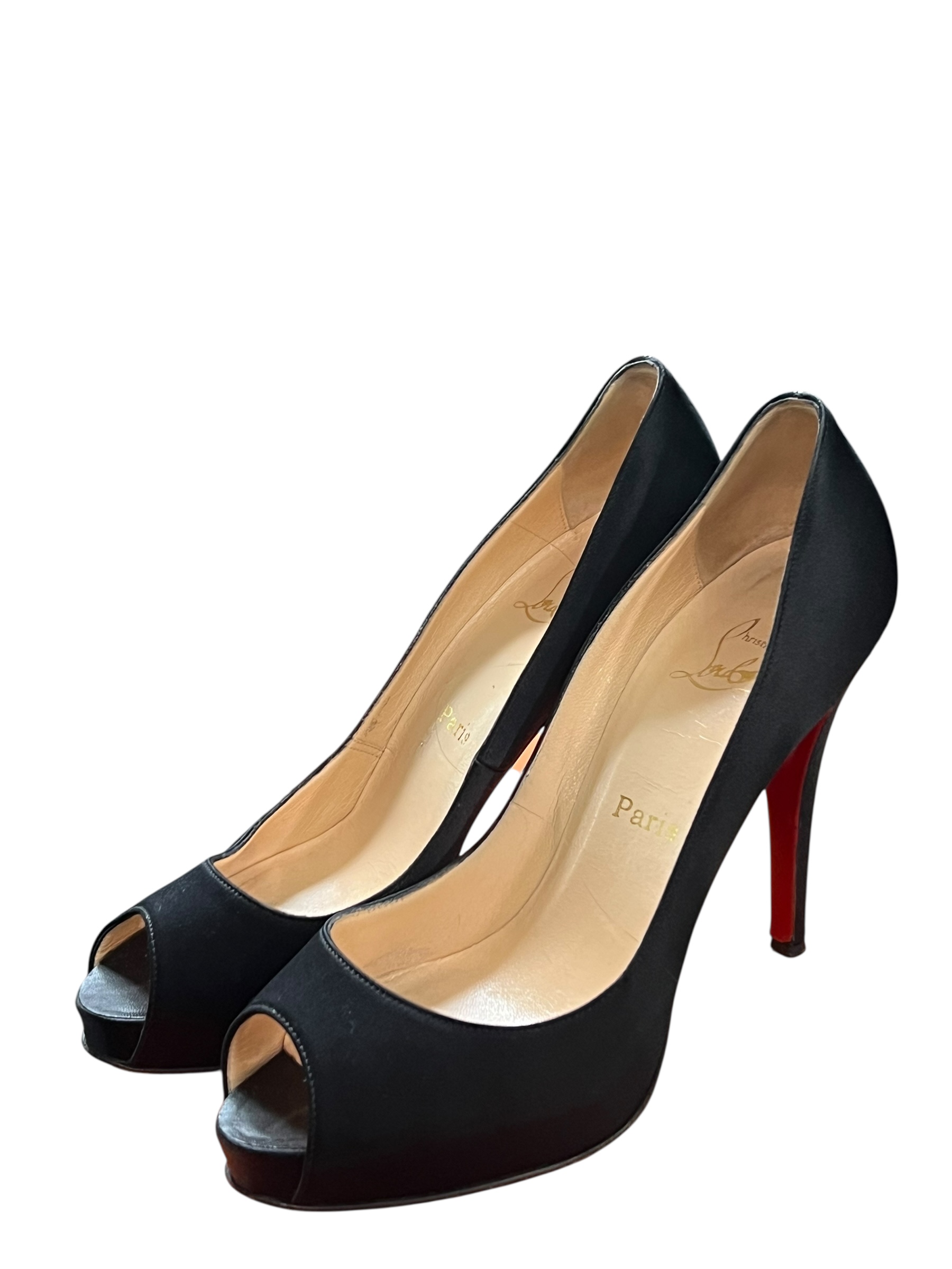 Satin Louboutin Pumps