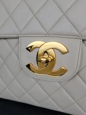 Ausserordentlich schöne Chanel Jumbo | LOOP-Marktplatz