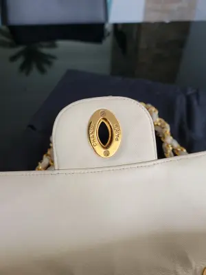 Ausserordentlich schöne Chanel Jumbo | LOOP-Marktplatz