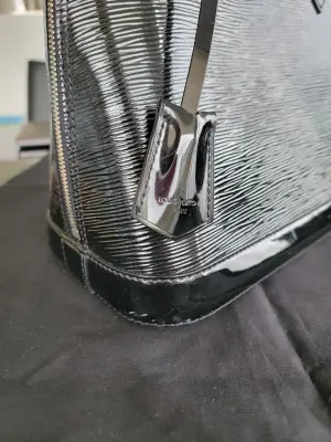 Louis Vuitton Alma PM Epi Vernis | LOOP-Marktplatz